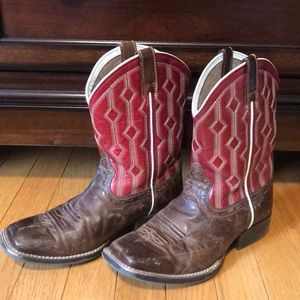 Boys Ariat boots
